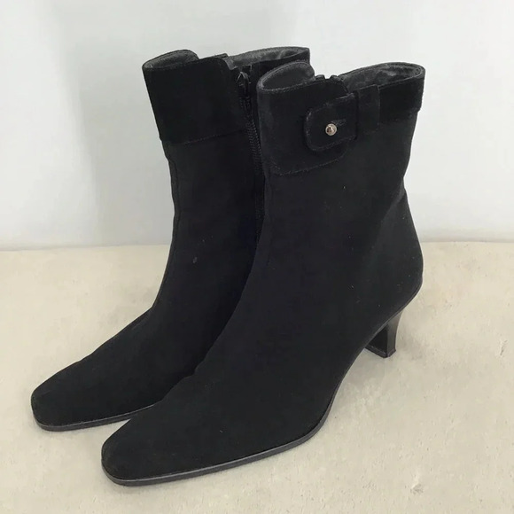 Stuart Weitzman Women’s Ankle Booties Neoprene Career Kitten Heel Size 7N - Picture 2 of 11